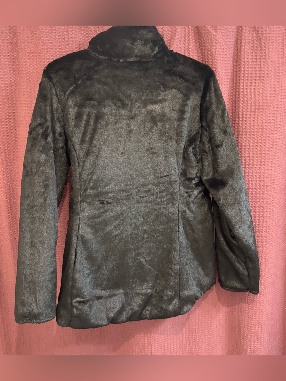The North Face Women's Black Quilted Puffer Jacket - Picture 4 of 5